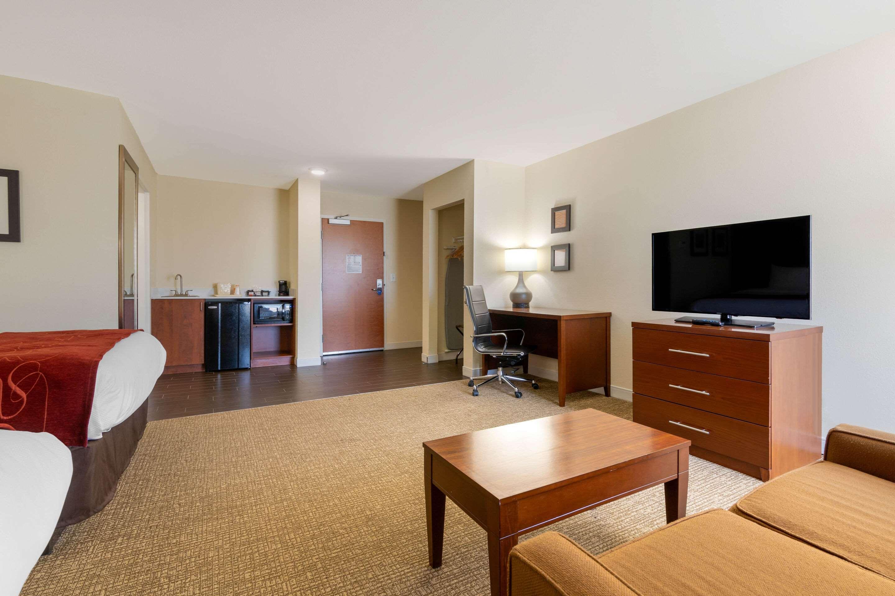 Comfort Inn & Suites Macon West מראה חיצוני תמונה