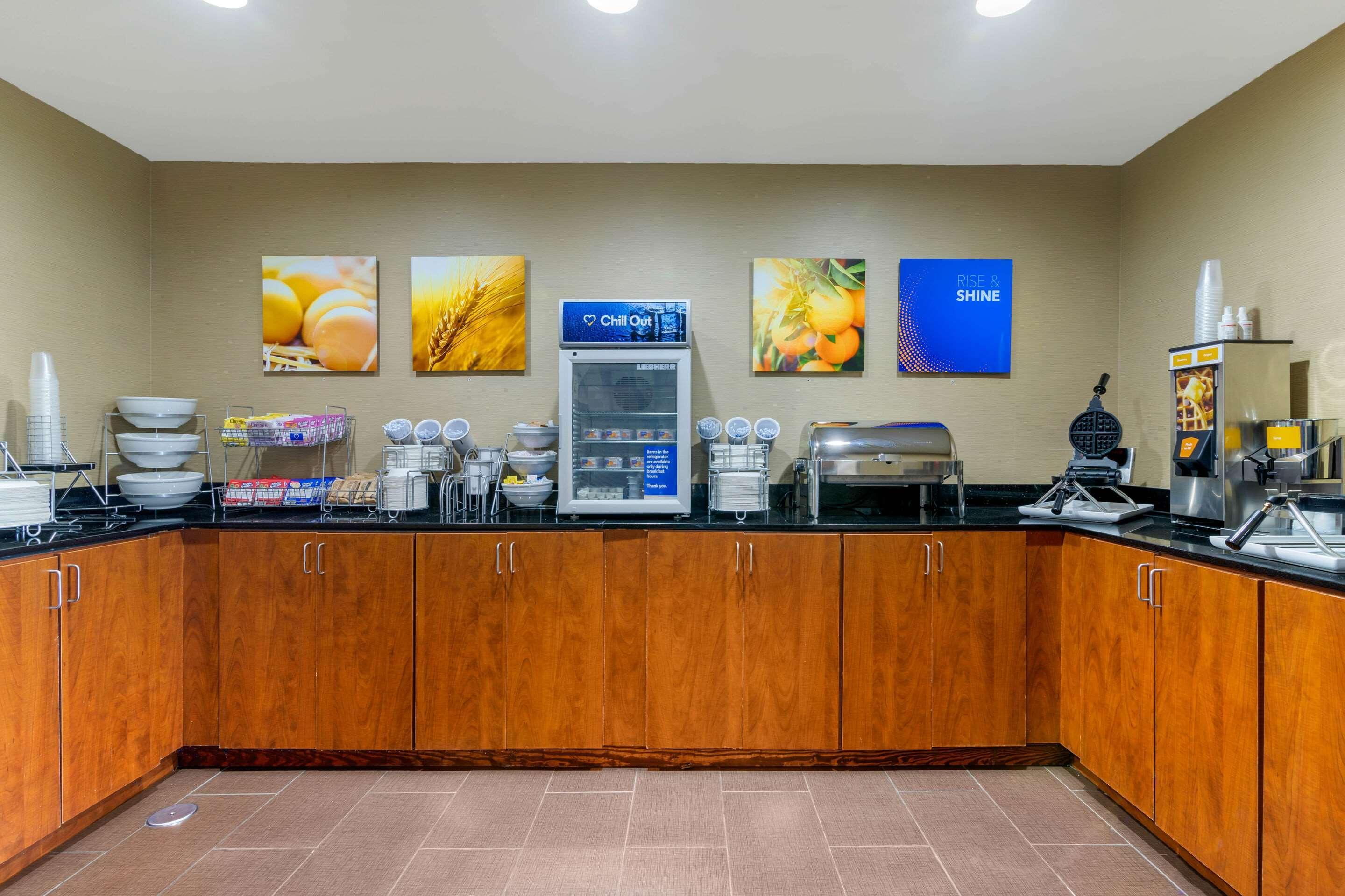 Comfort Inn & Suites Macon West מראה חיצוני תמונה